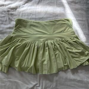 Gold Hinge Tennis Skirt | light green